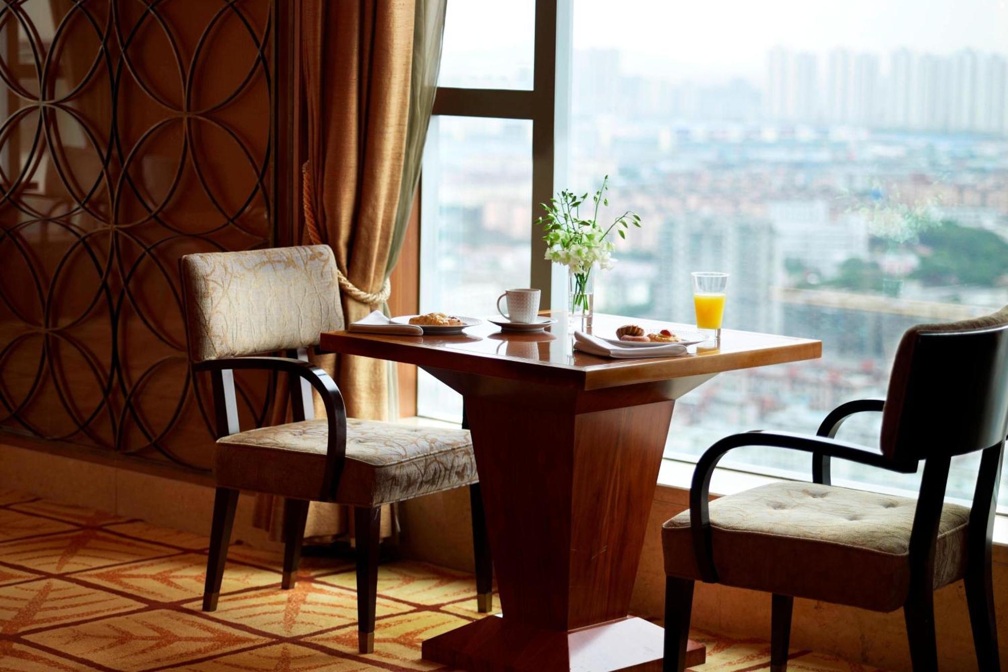 Sheraton Ningbo Hotel - Tianyi Square Zewnętrze zdjęcie